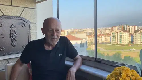 Şakir Askan'dan düşündüren 'takipçi' videosu