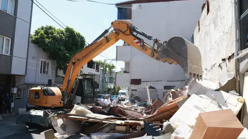 Osmangazi’de kaçak yapı yıkıldı