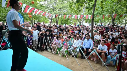 Yıldırımlı çocuklara mahallelerinde şenlik