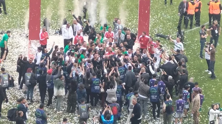 Şampiyon Bursaspor kupasına kavuştu