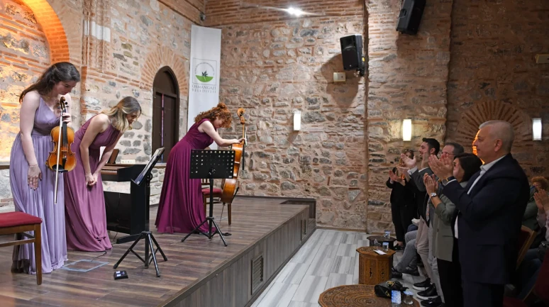 Terra Trio Osmangazi’de sahne aldı