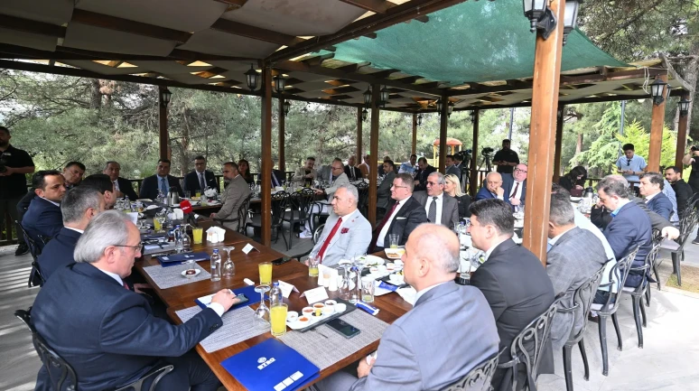 Yeni nesil mesleklere 8 milyar lira destek