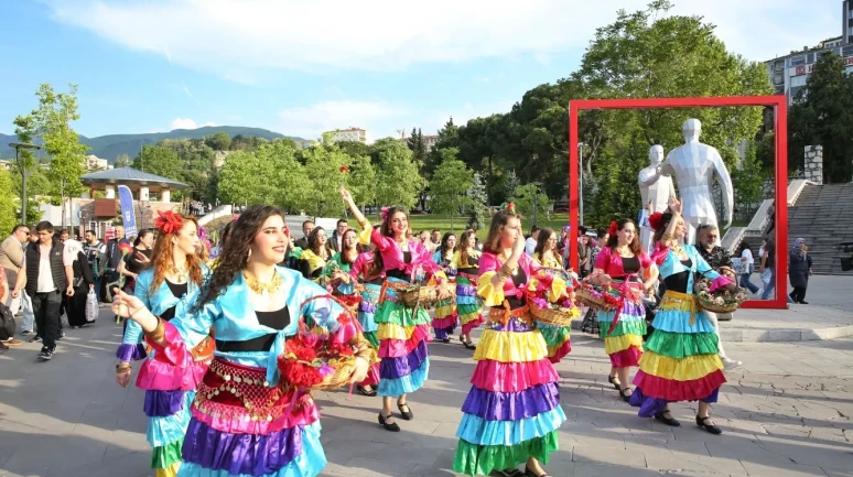 Bursa'da ‘Hıdırellez' coşkusu