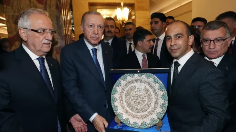 Cumhurbaşkanı Erdoğan’a İGF’den çini PRT