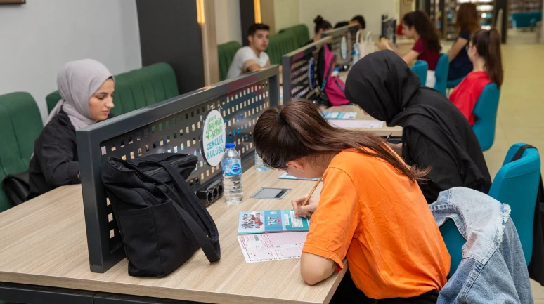 Üniversiteye hazırlananlara ücretsiz deneme sınav