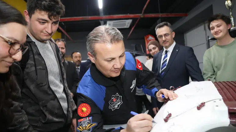 Alper Gezeravcı'dan Bursa ziyareti