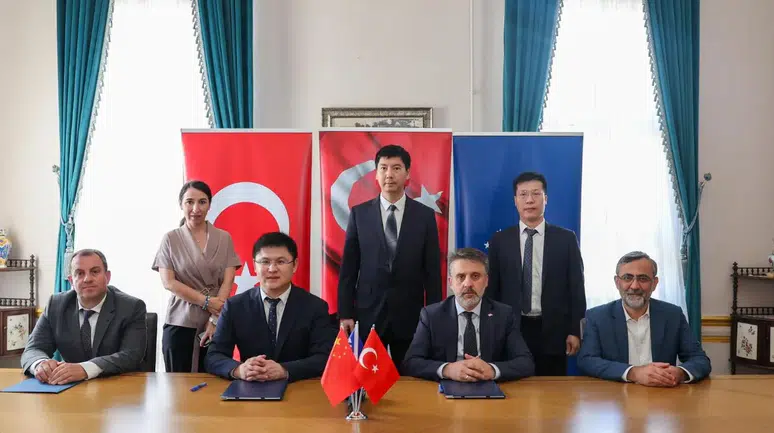 Metro seferlerini iki dakikaya düşürecek adım